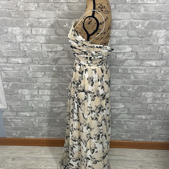 ERIN by Erin Fetherson Isabelle Print Chiffon
Dress - Picture 4 of 9